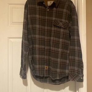 Legendary Whitetails Button Down Flannel Shirt Men’s Size Medium